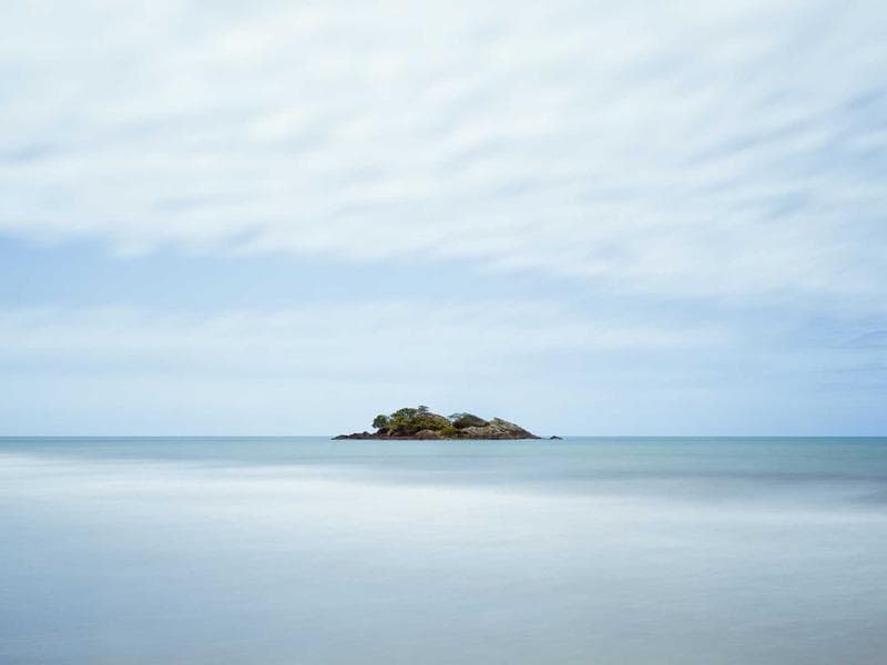 Professional grooming station